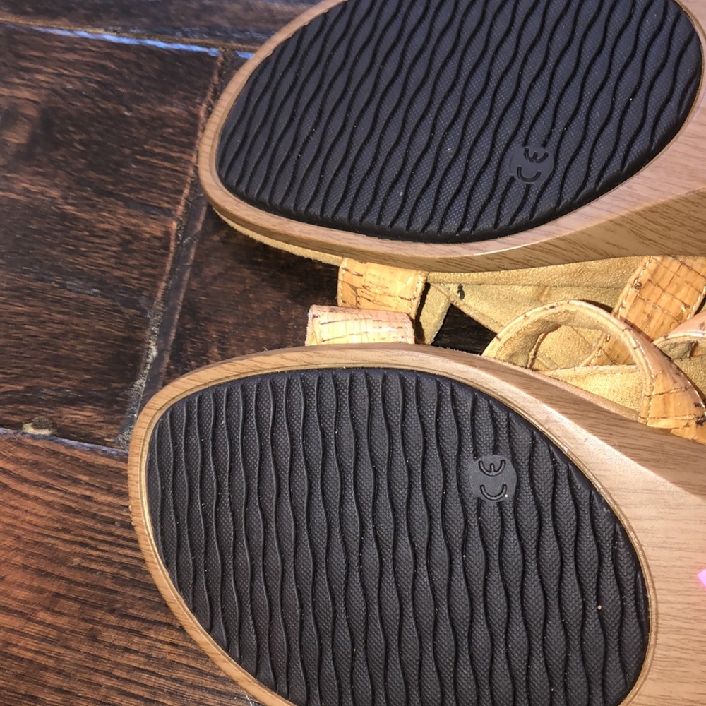 VIONIC slip on sandals size 12 - Picture 4 of 7